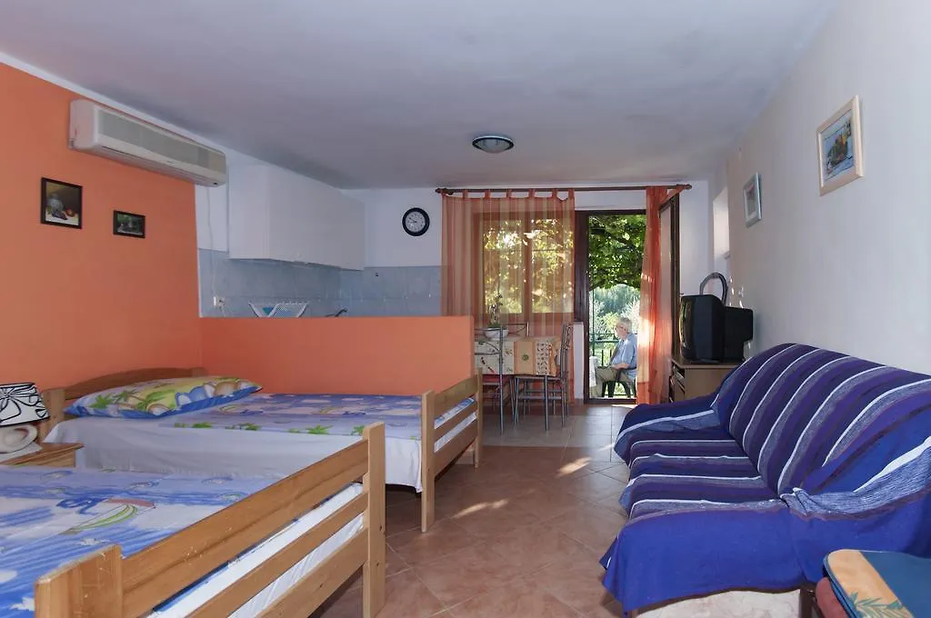 Apartment Dinono Pula